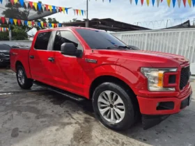Ford F-150 XL Doble Cabina